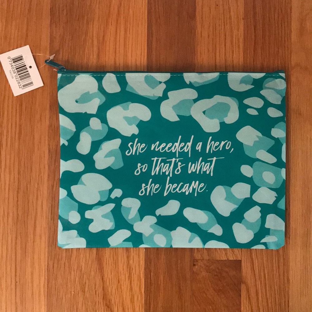 NWT makeup bag